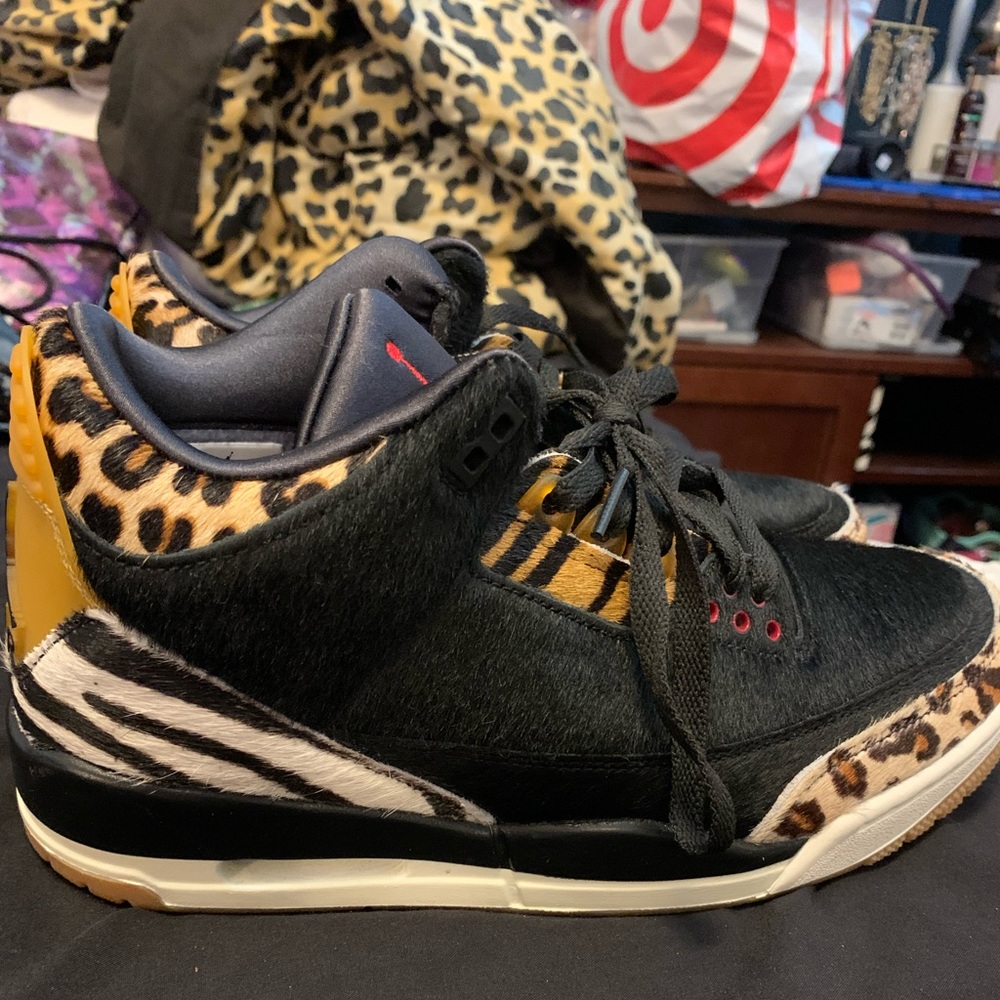Brand new never worn AIR JORDAN 3 RETRO SE 'ANIMAL INSTINCT'